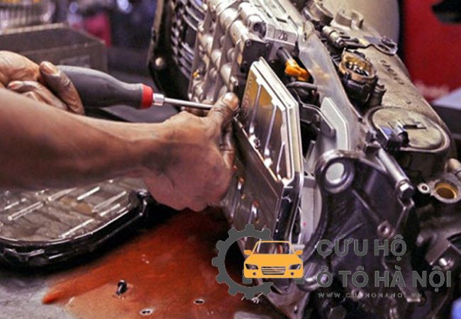 Dấu hiệu cần phải sửa chữa và bảo dưỡng hộp số ô tô