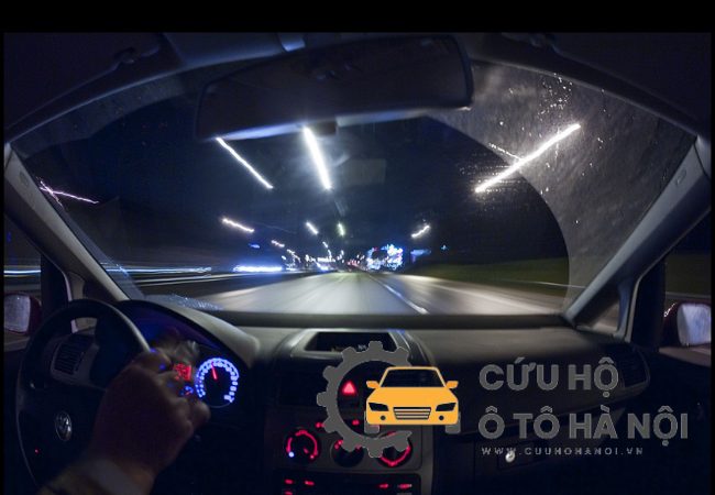 Khó Khăn Khi Bị Khóa Xe Ban Đêm