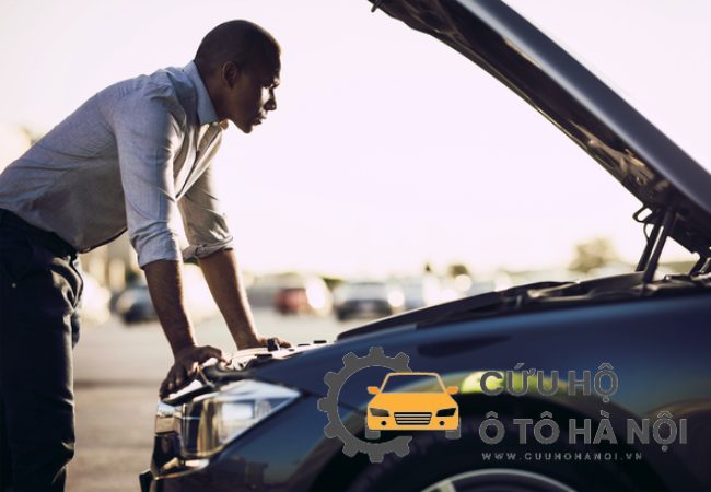 Nên Gọi Cứu Hộ Thay Vì Tự Vá